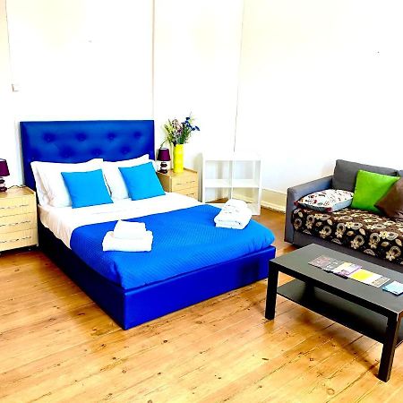 Classic Chiado 1 - Central Guest House Room With Shared Bathroom Lisboa Exteriör bild